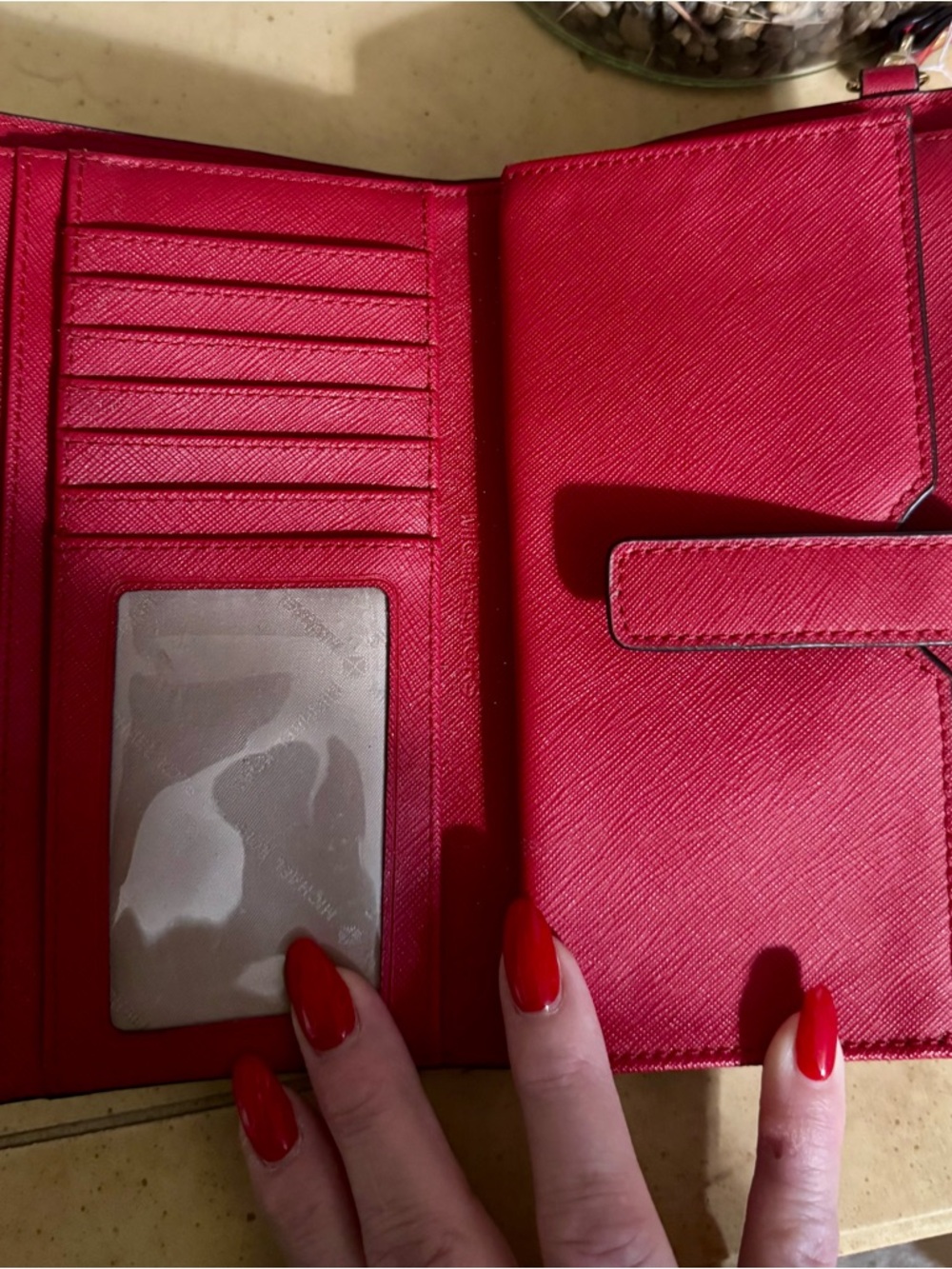 Michael Kors Red Quilted Heart Wristlet Clutch with Gold Logo EUC - Picture 4 of 11